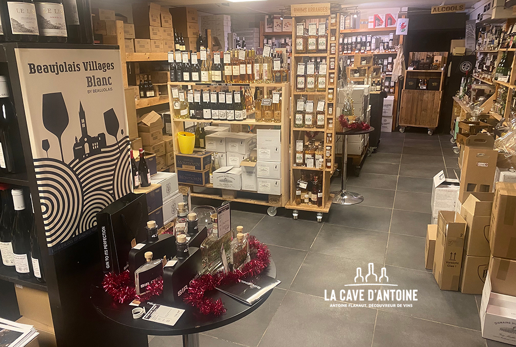 La Cave d'Antoine de Tourcoing vous accueille chaleureusement.